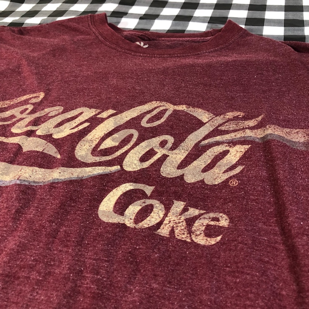 Coca Cola Newport Blue Coke Drink Soda T shirt - Picture 3 of 4